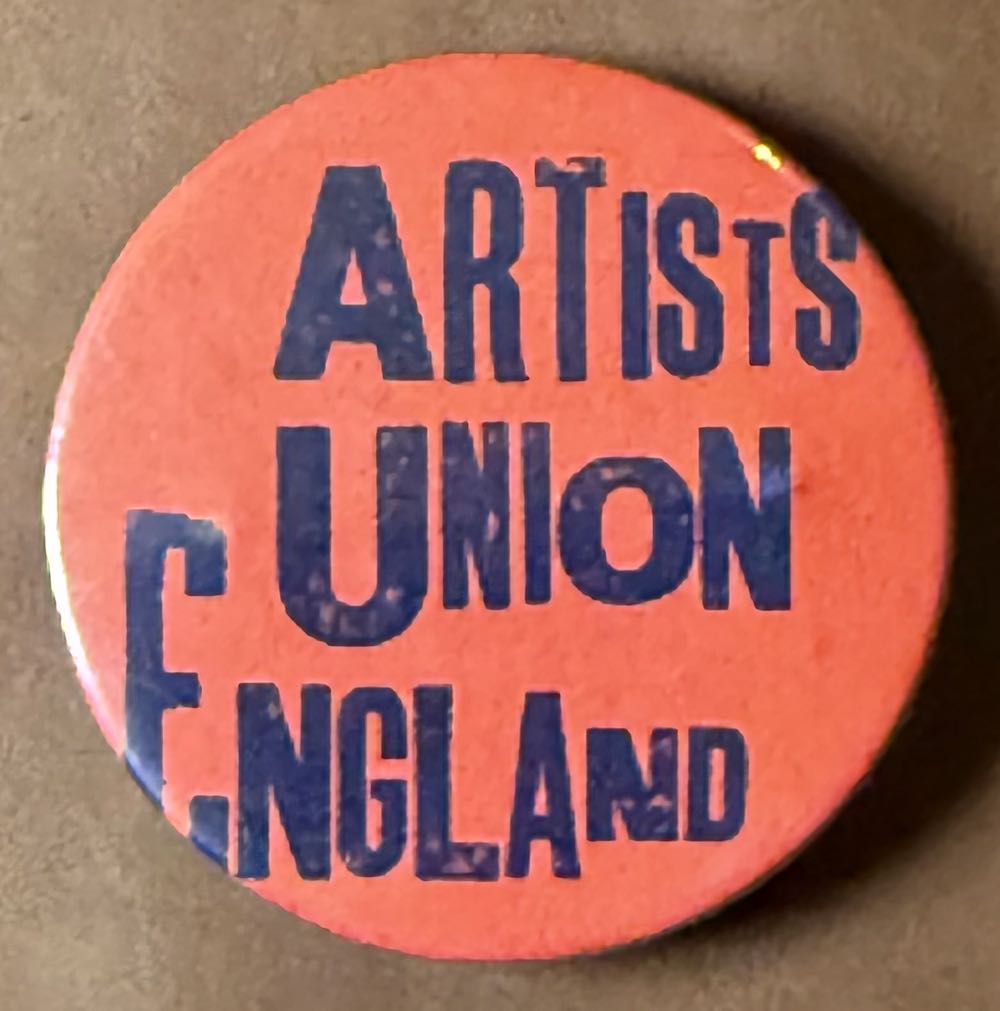 Star Wars: R2D2 With Falcon