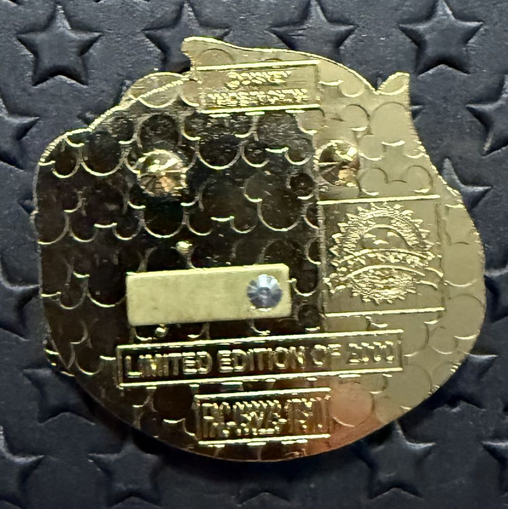 Jiminy Cricket: Sea Horse Scene - Disney Parks pin collectible - Main Image 2