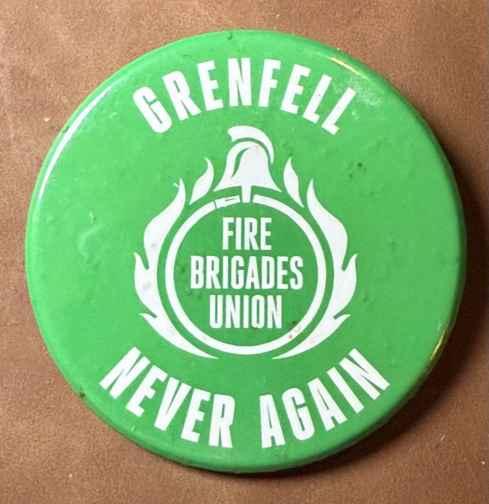 Lilo And Stitch - Stitch - Character Selfie Mystery Set, Lilo And Stitch Building Snowman