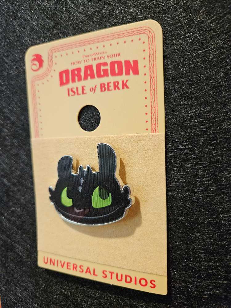 How To Train Your Dragon: Toothless Lenticular - Universal pin collectible - Main Image 2
