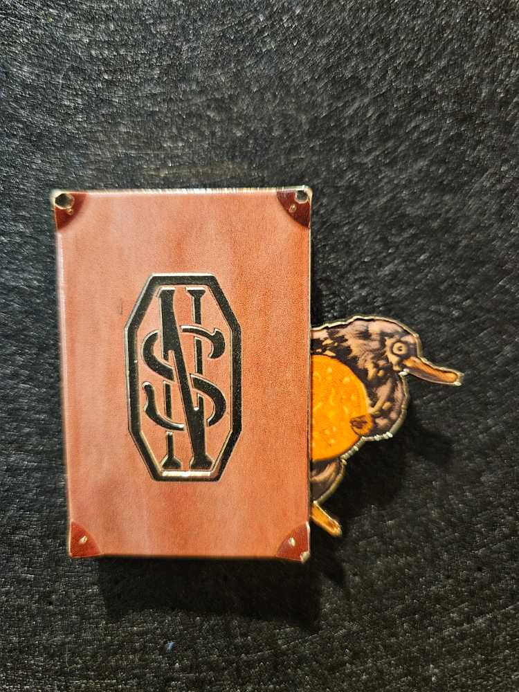 Harry Potter: Newt Suitcase 3 - Universal pin collectible [Barcode 400013777515] - Main Image 2