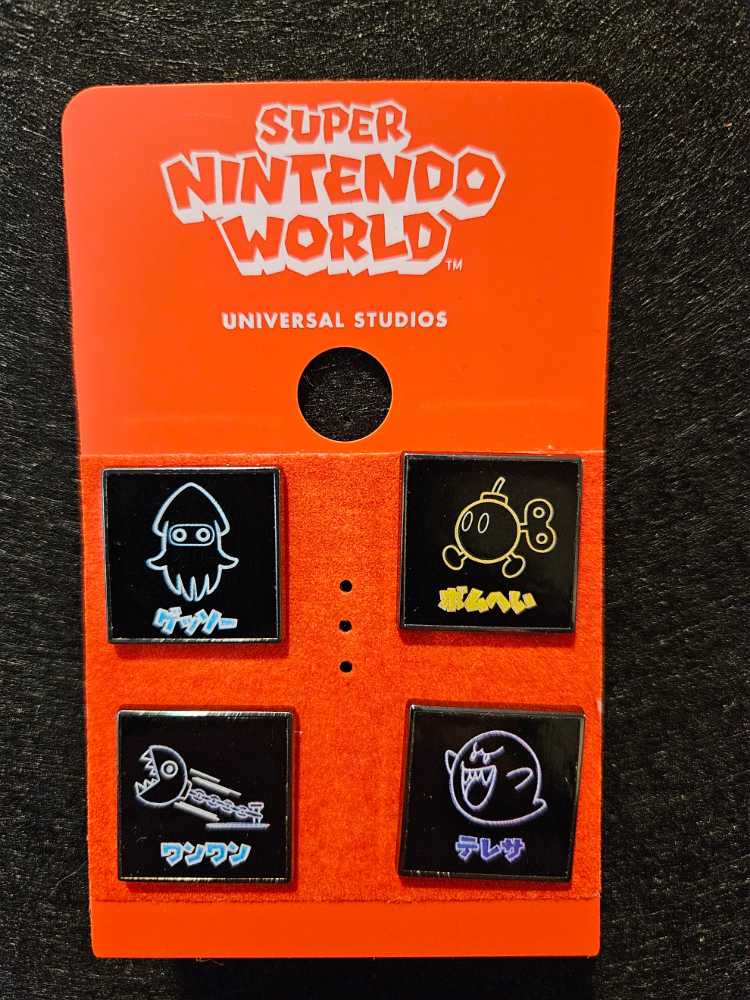 Nintendo: Donkey Kong Mystery Pins (Set Of 2)