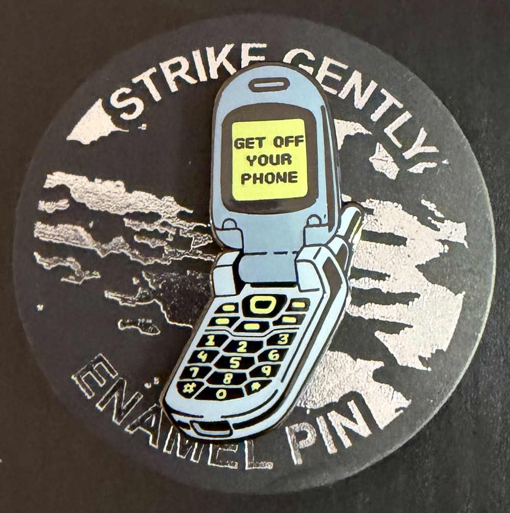 EPCOT Japan: Black Waving Cat