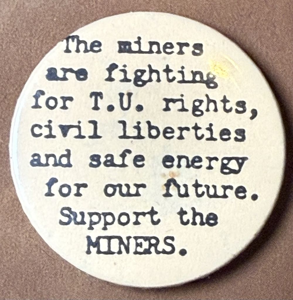 National Union of Rail, Maritime and Transport Workers - Defend Rail Jobs, Pay And Conditions I support the Rail Workers