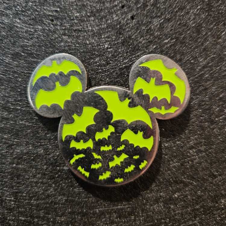 Jiminy Cricket: Hand