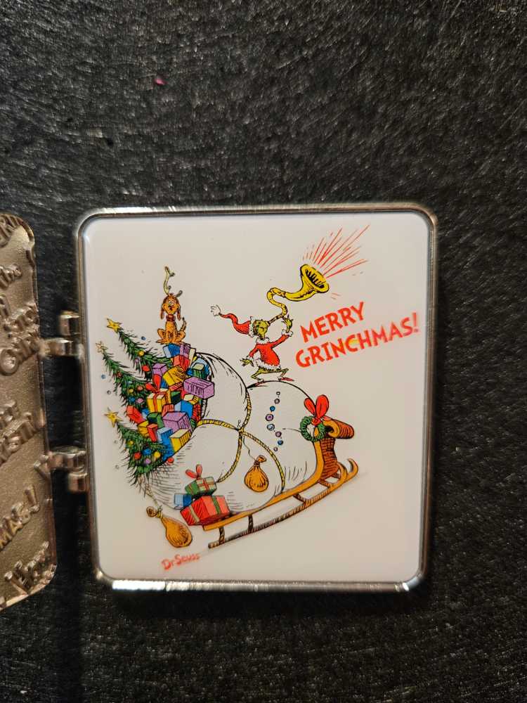 Grinch: Book - Universal pin collectible - Main Image 2
