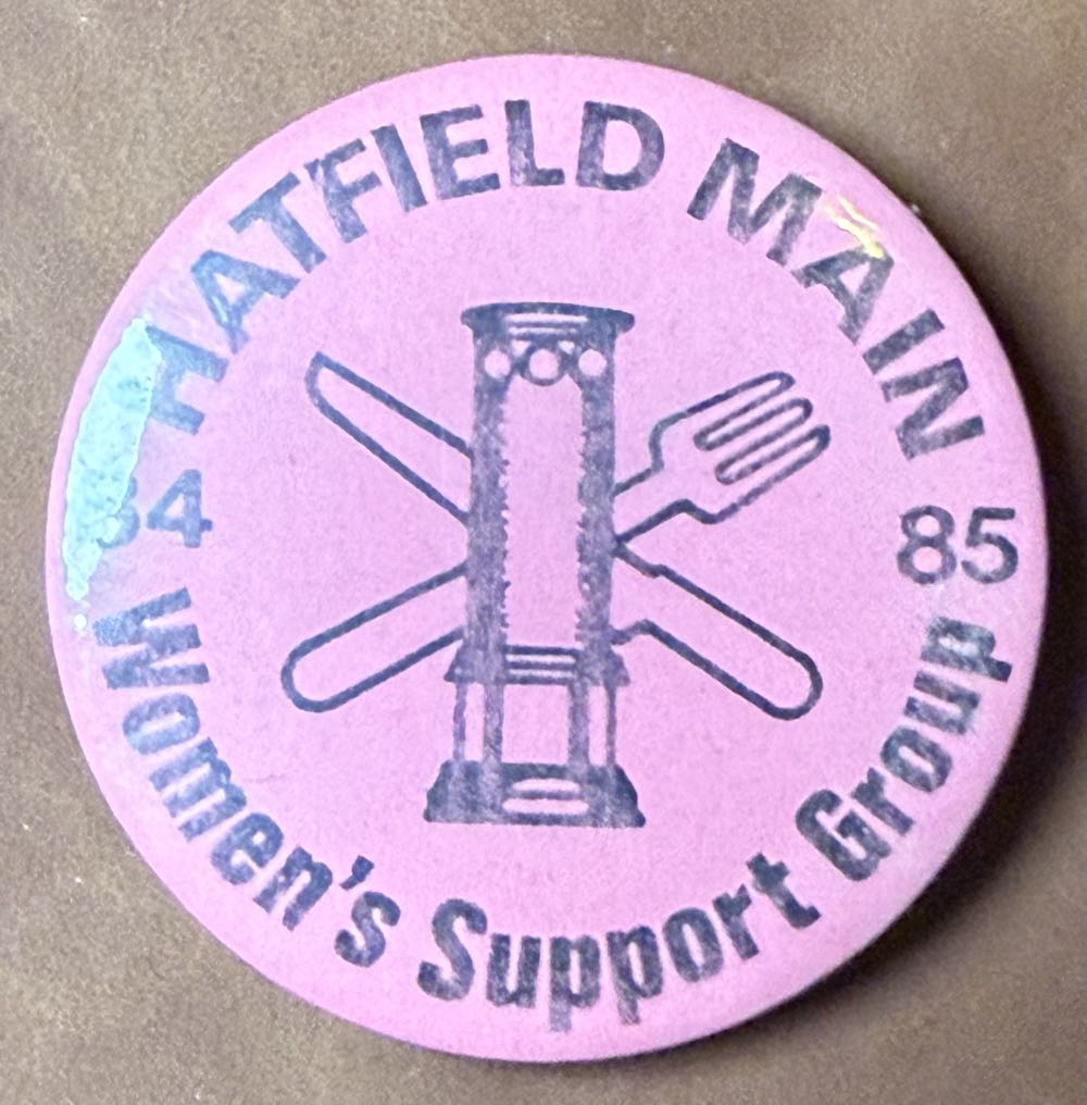 Christmas 2025 25 Years Of Pin Trading Magic Kingdom