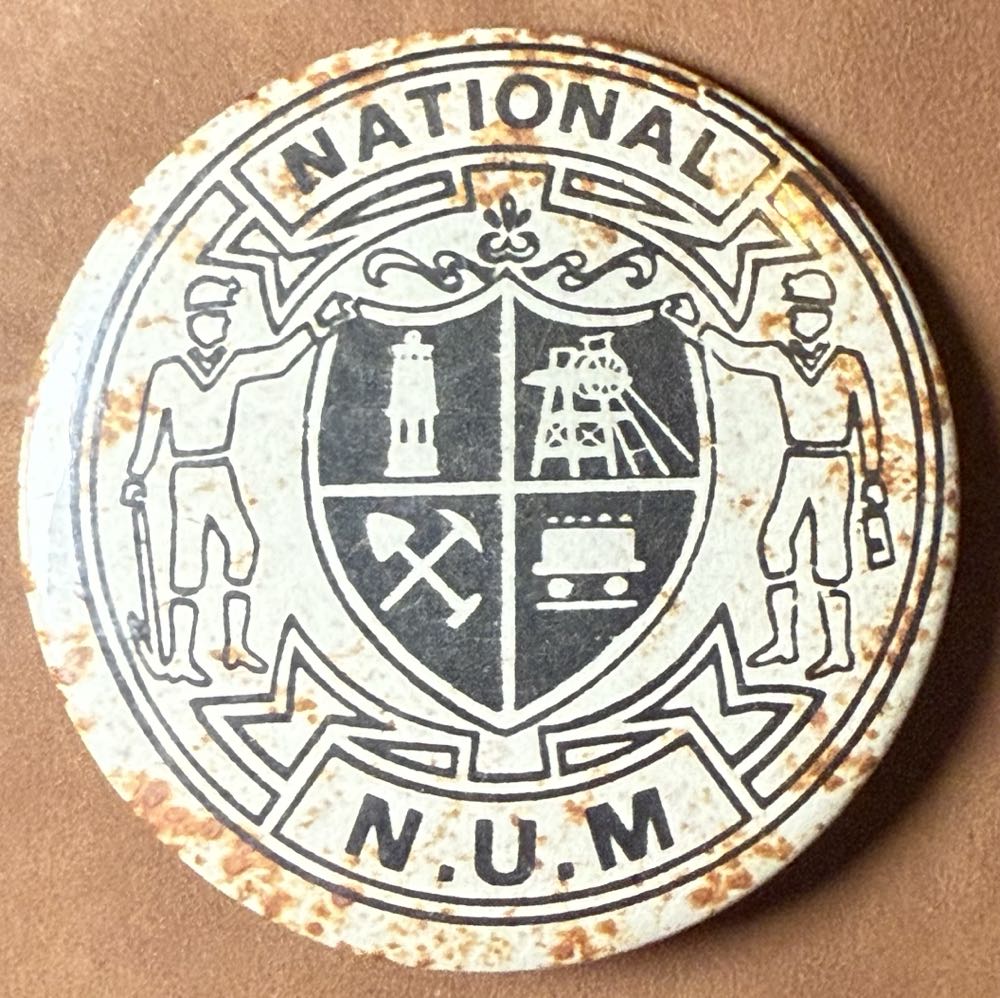 Star Wars: Mandalorian Badge