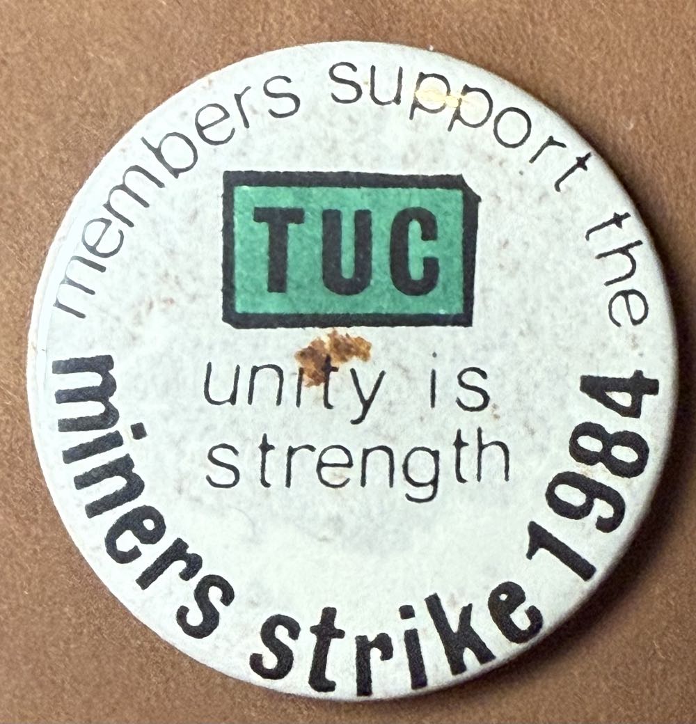 Scottish Trades Union Congress - Youth Says 35 Hours Now