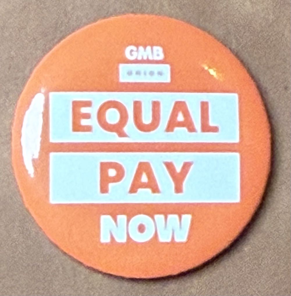 EPCOT Japan: Black Waving Cat