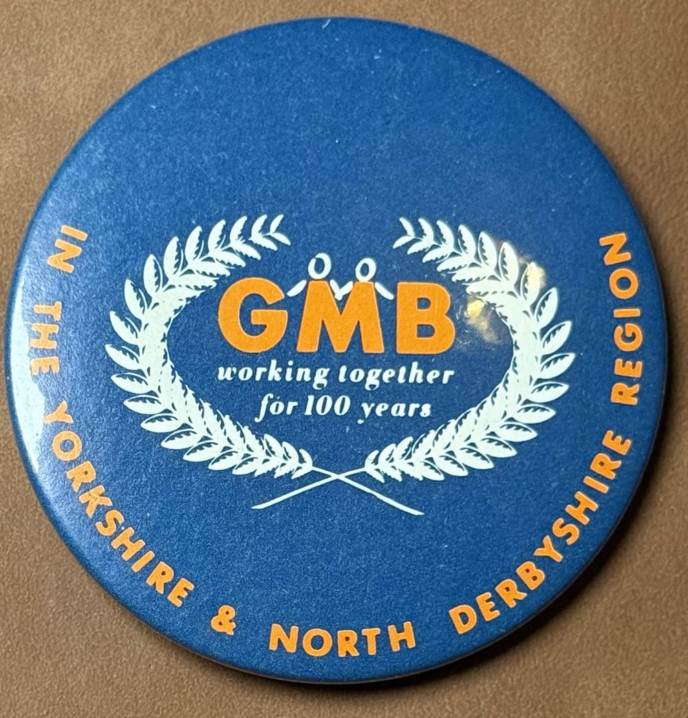 Park Pal Outfits - Chip