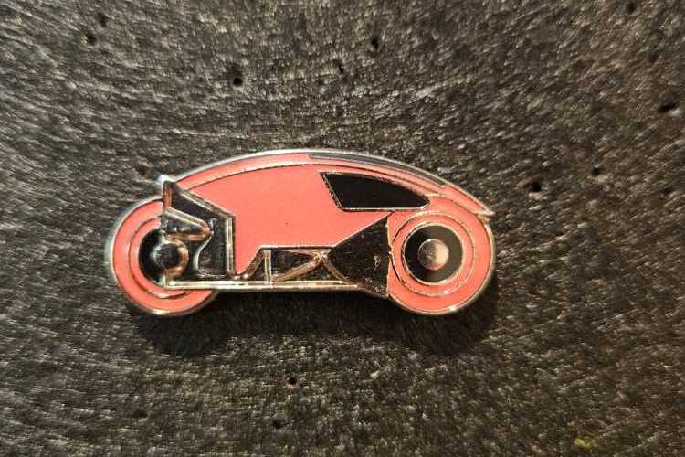 DLR - Roger Rabbit in Benny the Cab