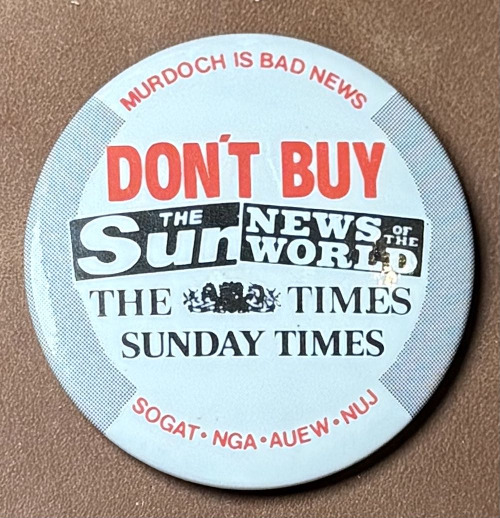 DCL Disney Destiny Pin Superhero Minnie Mouse