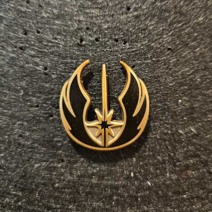 Tweedledum - Fists Raised - Alice in Wonderland