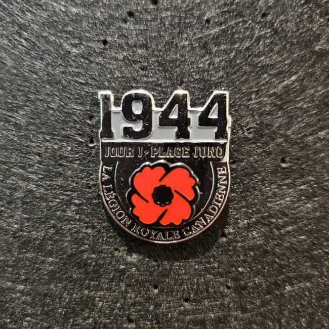 DLR - 1998 Attraction Series - Main Street Railroad Station with Train