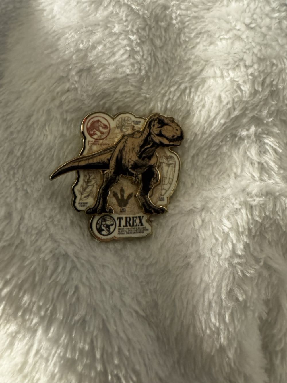 T-Rex Jurassic World Pin  pin collectible - Main Image 3