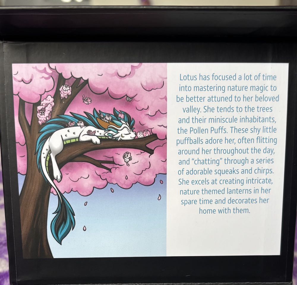 D&B Lotus Lantern Dragon - Jade & Lotus Pintopia 2025 - Gold Enamel Pin pin collectible - Main Image 2