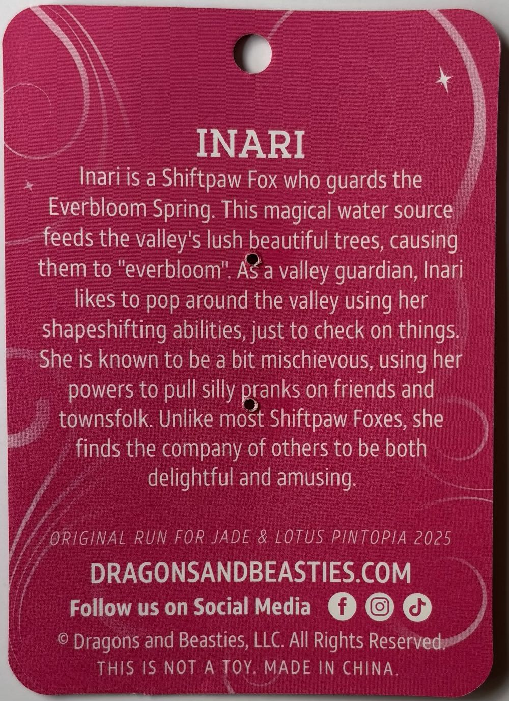 D&B Inari ’Lantern’ Enamel Pin - Jade & Lotus Pintopia 2025 - Gold Enamel Pin pin collectible - Main Image 2