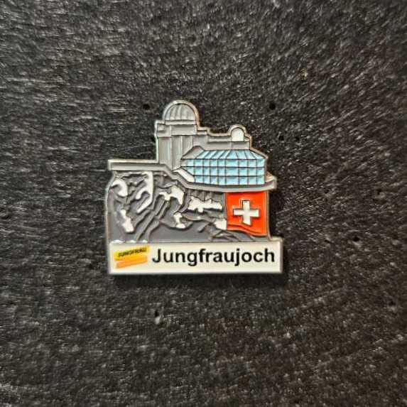 DLR - It's A Small World - 1998 Attraction Series