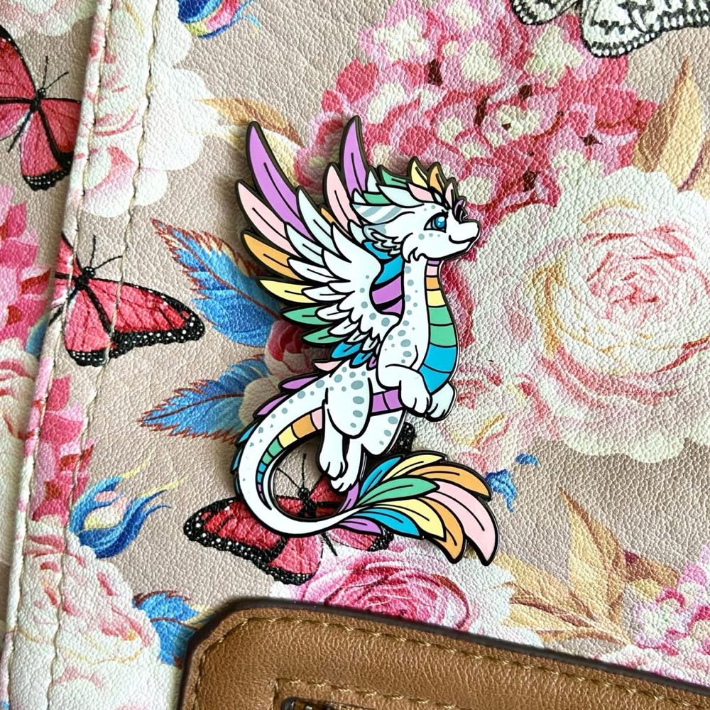 D&B Harmony - Enamel Pin pin collectible [Barcode 810002712395] - Main Image 3