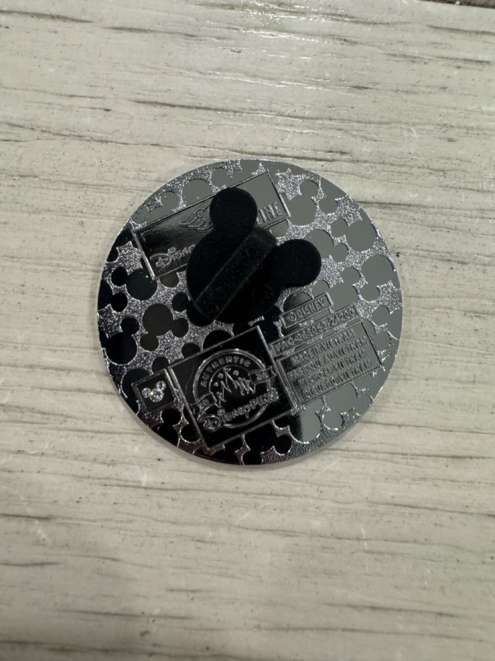 DCL Porthole Goofy  pin collectible - Main Image 2