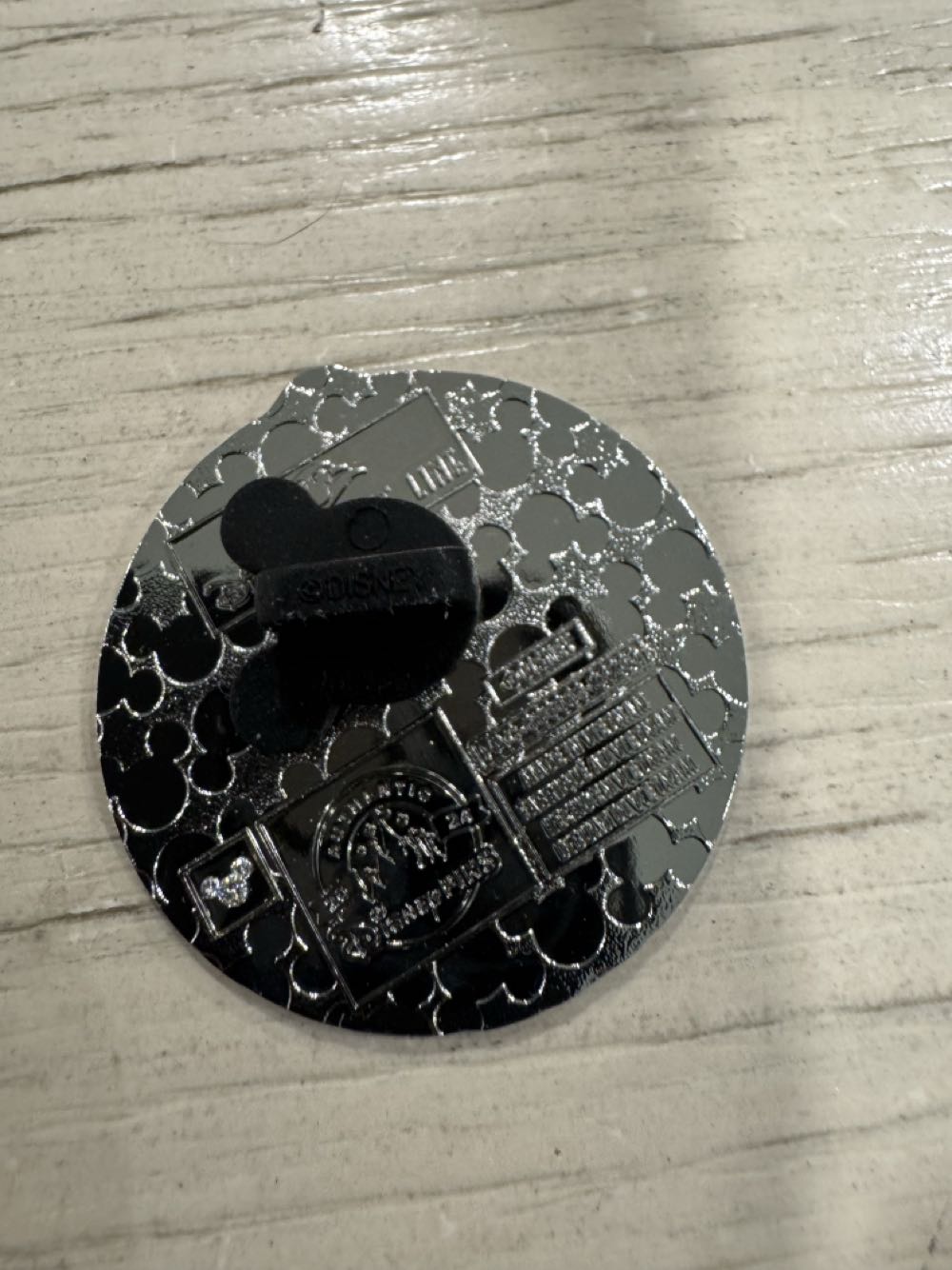 DCL Porthole Donald Duck  pin collectible - Main Image 2