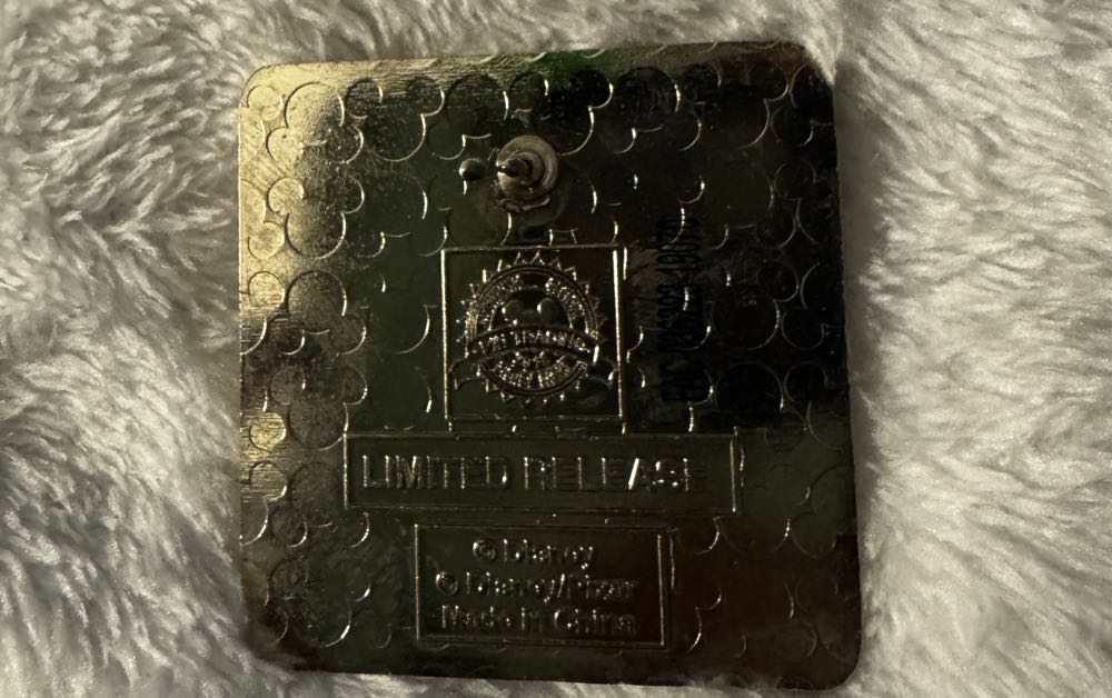 Toy Story Land Mystery Pin, Bo-Peep  pin collectible - Main Image 2