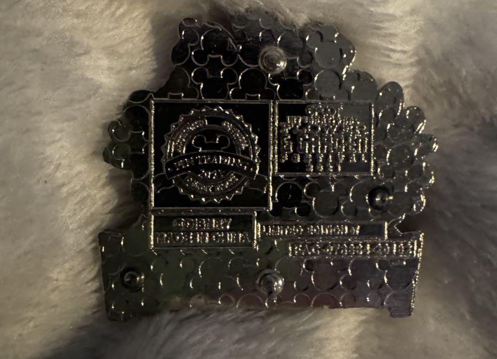 Epcot International Flower And Garden Festival Donald & Daisy  pin collectible - Main Image 2