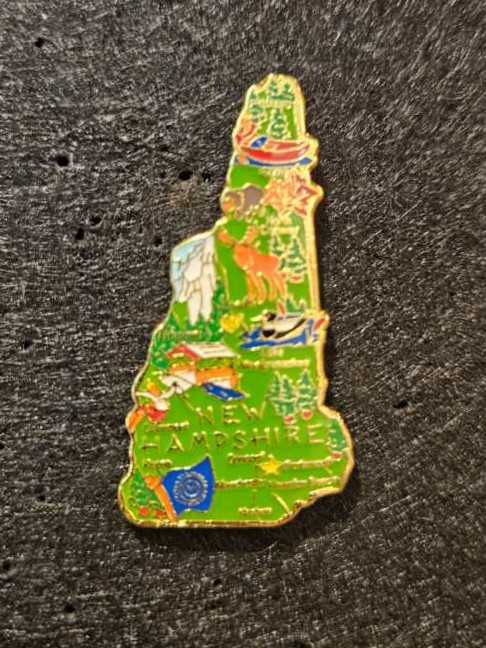 Disney Cruise Line Gingerbread Ship 2025 Holiday Pin