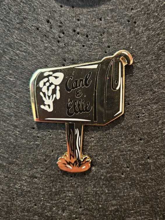 DLR - Roger Rabbit in Benny the Cab