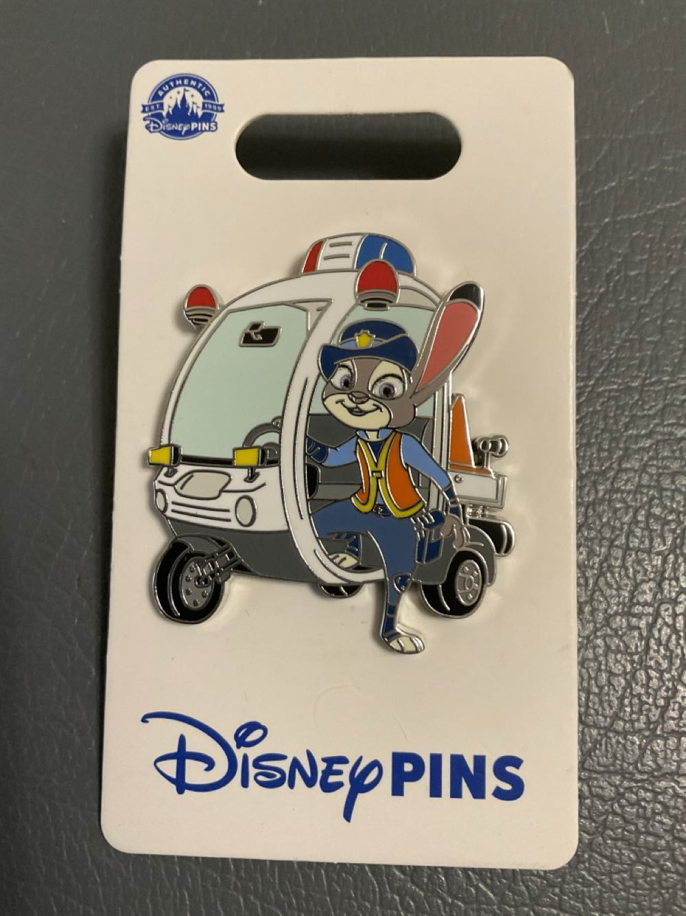 DIS - Herbie Rides Again - 1974 - Countdown To the Millennium - Pin 37