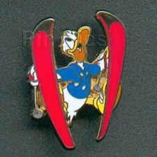 WDW - Donald and Daisy - Christmastime in the City 2001 - Downtown Disney