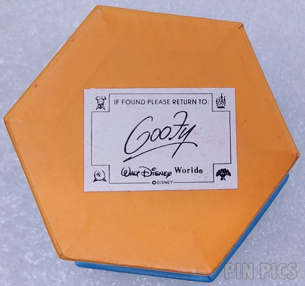 WDW - Goofy - Hat Box - Cast Member  pin collectible - Main Image 5