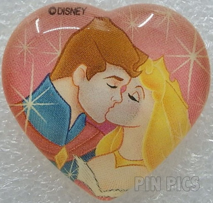 HKDL - Aurora and Prince Phillip - Sleeping Beauty - Royal Kiss - Heart - Dome - Valentine  pin collectible - Main Image 2