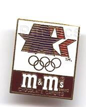 WDW - Goofy - Christmastime in the City 2001 - Downtown Disney