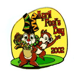 Disneyana - July 4 2001 - Pin Trading