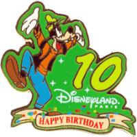 WDW - Mickey Mouse - M - Alphabet Series