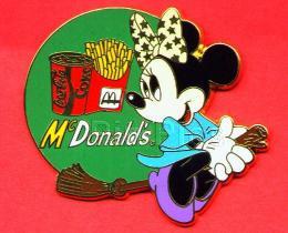 DA - Mickey and Minnie - Umbrella - Valentine's Day