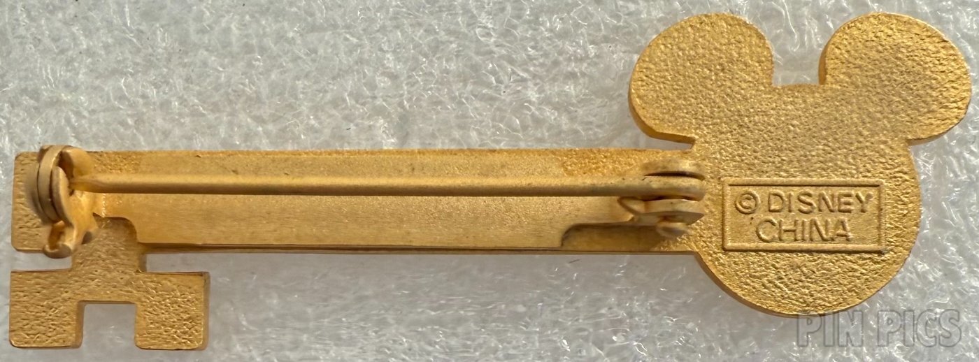 WDW - Gold Key - Magic Kingdom - Keys to the Kingdom Tour - Enamal pin collectible - Main Image 2