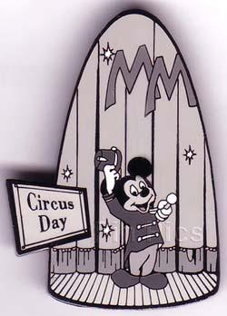 WDW - Donald - Kooky Backgrounds Set - Cast Lanyard Series 1 2002 - 2003 - White Eyes