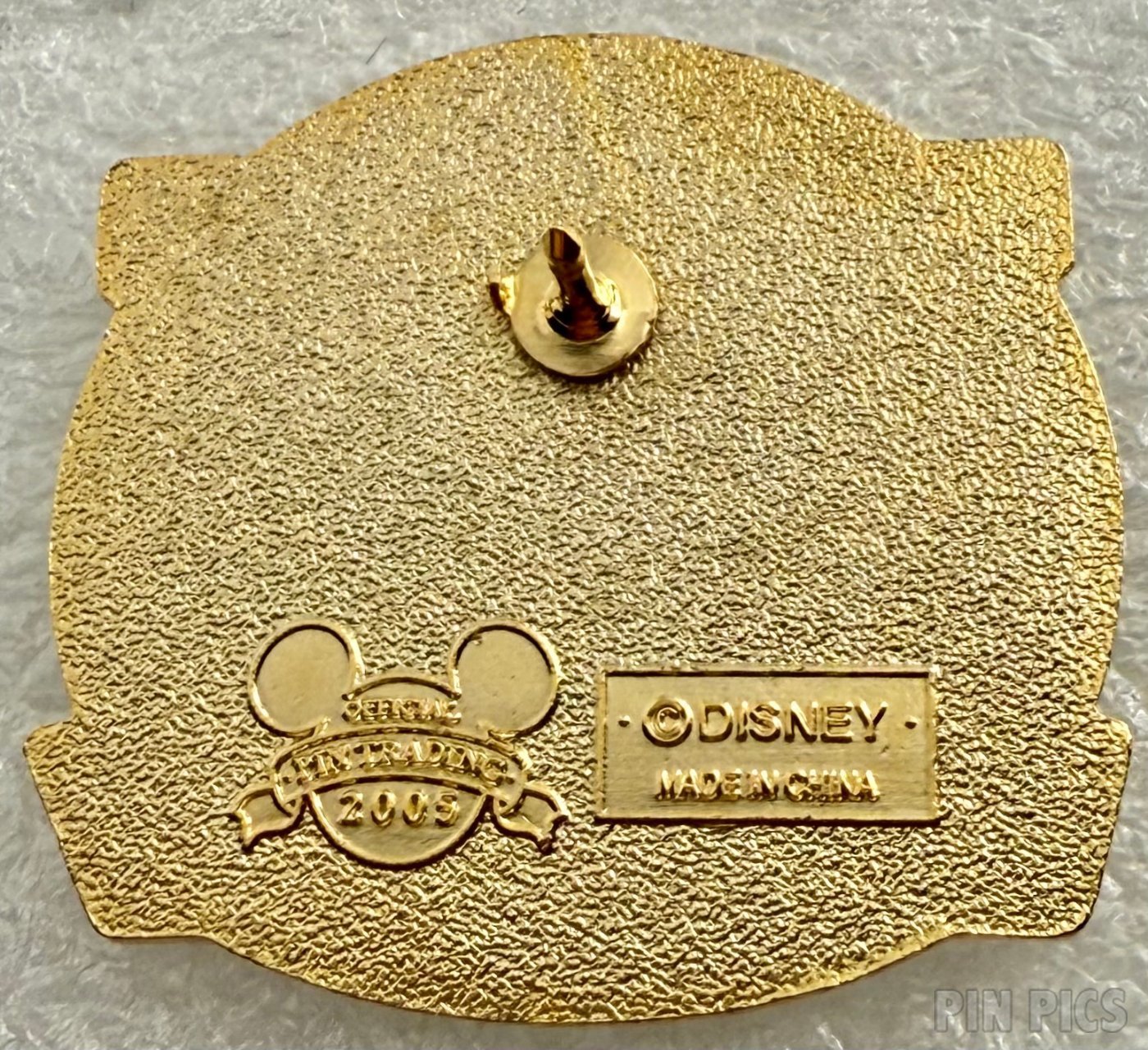 WDW - Wilderness Lodge Hat - Hikers  pin collectible - Main Image 2