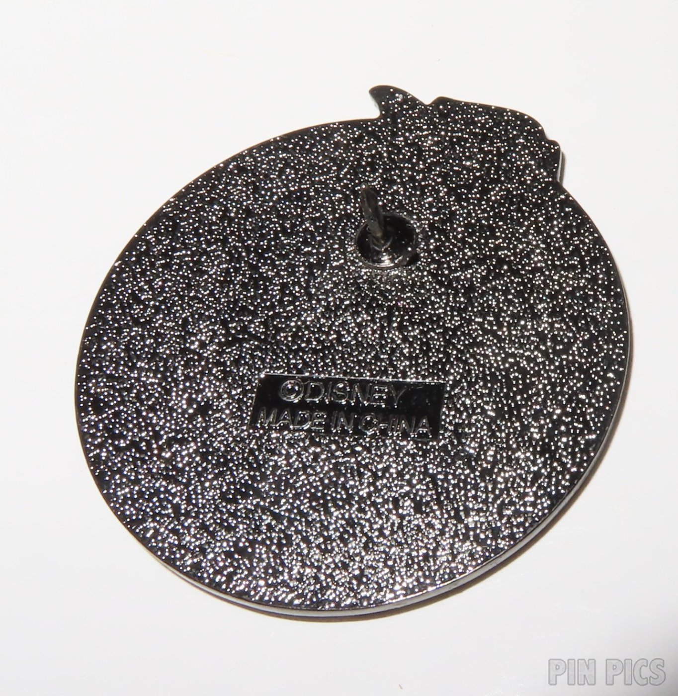 Disney Gallery - Minnie - New York City - Statue of Liberty - Open Edition Enamel Pin pin collectible - Main Image 2