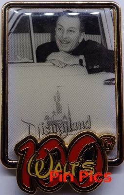 Button - WDCC - The Magic Has Arrived