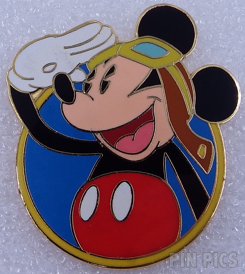 DCA - Mickey & Minnie w/Heart Balloons - Valentine's Day 2002