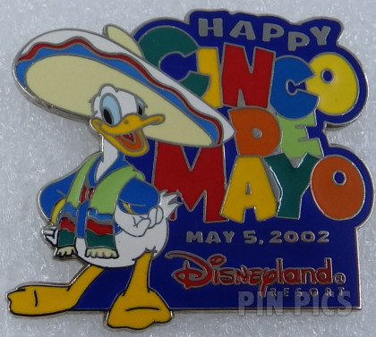 DLR Cast Member - Lilo and Stitch (Surfing)