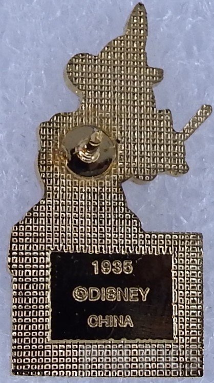 WDCC - Bandleader Mickey - Classic Mickey Set  pin collectible - Main Image 2