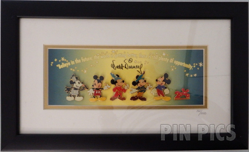 DIS - Ariel - 12 Months of Magic Lanyard Starter Set