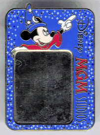 DLR - FAB 5 Character Pins (Donald Jumping)