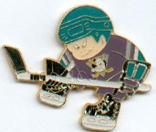 Old Style Minnie in Domed Heart