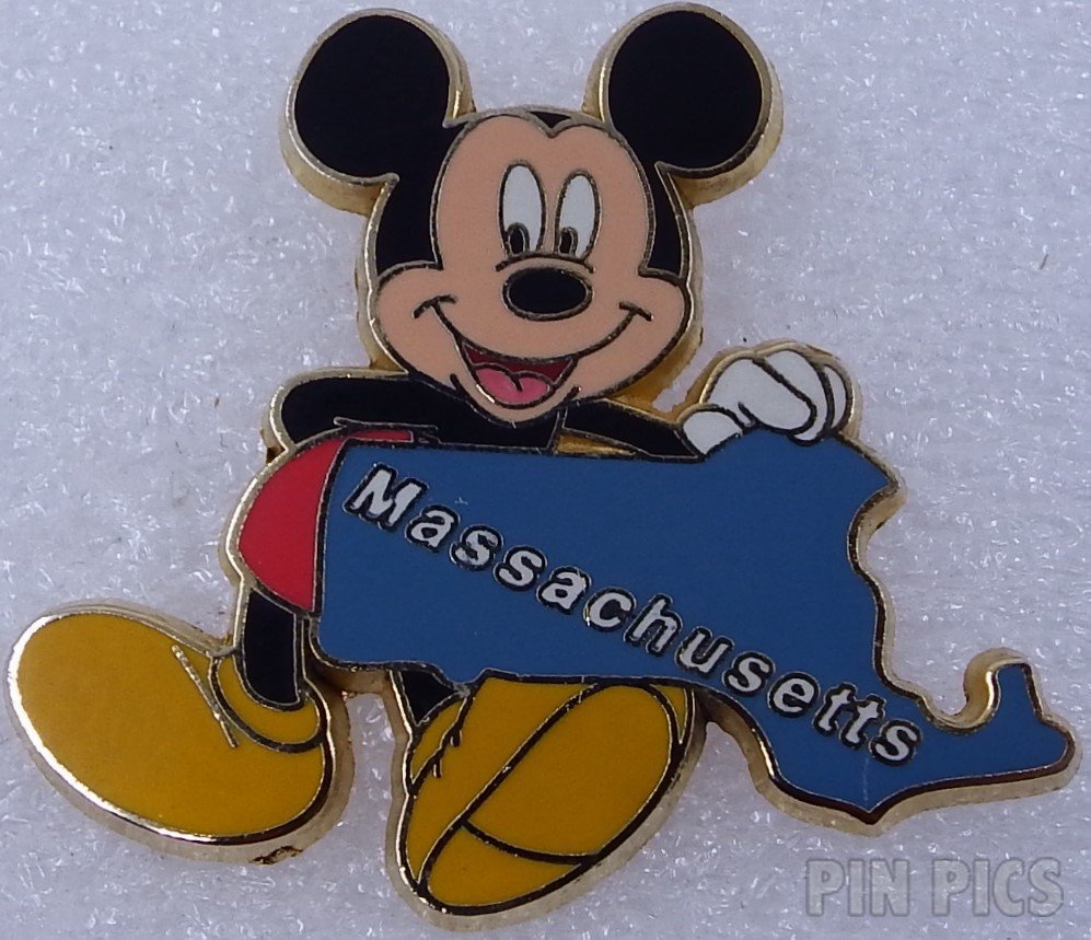 Button - DLR - Goofy's Holiday Feast 2000 - Disneyland Hotel